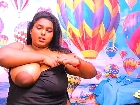 Snapshot of Indianfairy99 chatting on January 17, 11:18 pm Indianfairy99 online show from January 17, 11:18 pm