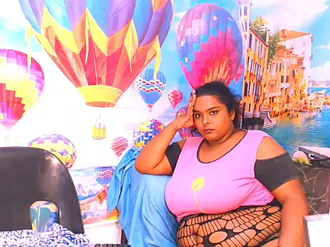 Snapshot of Indianfairy99 chatting on February 1, 4:24 am Indianfairy99 online show from February 1, 4:24 am