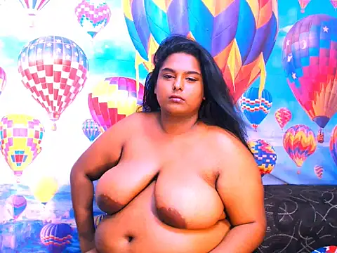 Snapshot of Indianfairy99 chatting on January 22, 2:37 am Indianfairy99 online show from January 22, 2:37 am