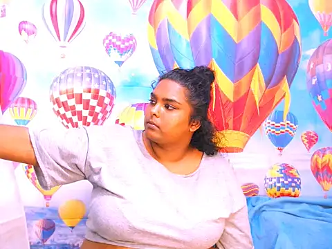 Snapshot of Indianfairy99 chatting on February 1, 7:13 pm Indianfairy99 online show from February 1, 7:13 pm