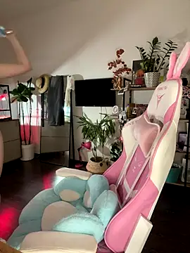 Snapshot of sweetest_pie chatting on October 23, 4:49 pm sweetest pie online show from October 23, 4:49 pm