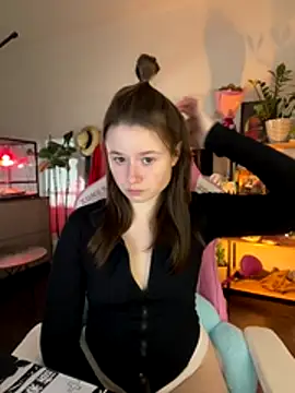 sweetest pie online show from December 4, 4:50 pm