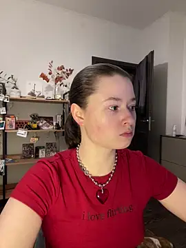 Snapshot of sweetest_pie chatting on January 19, 9:02 pm sweetest pie online show from January 19, 9:02 pm