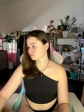 Snapshot of sweetest_pie chatting on October 5, 2:41 pm sweetest pie online show from October 5, 2:41 pm