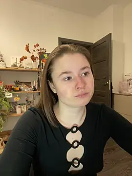 Snapshot of sweetest_pie chatting on March 2, 7:52 pm sweetest pie online show from March 2, 7:52 pm