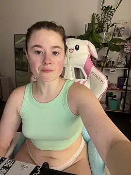 sweetest pie online show from February 26, 10:43 pm