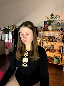 Snapshot of sweetest_pie chatting on October 28, 7:02 pm sweetest pie online show from October 28, 7:02 pm