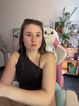 sweetest pie online show from March 7, 1:49 pm