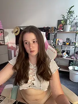 Snapshot of sweetest_pie chatting on June 30, 3:56 pm sweetest pie online show from June 30, 3:56 pm