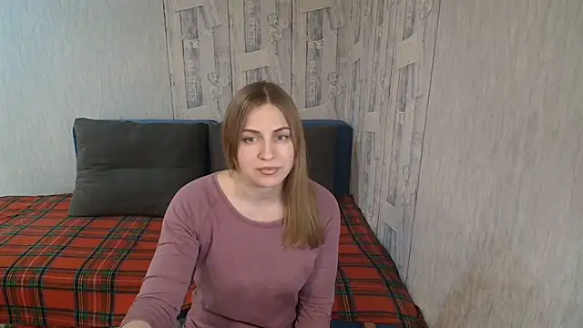 Pilly green  online show from February 26, 11:43 am