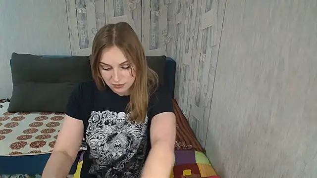 Pilly green  online show from February 5, 5:58 am