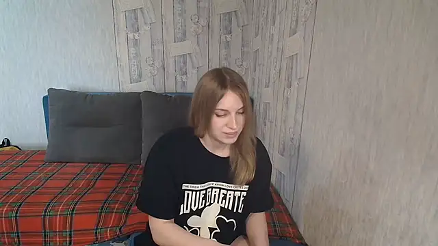 Pilly green  online show from April 18, 6:49 am