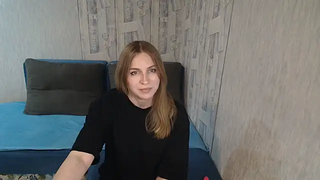 Pilly green  online show from April 4, 7:15 am