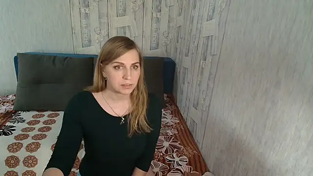 Pilly green  online show from October 3, 8:16 am