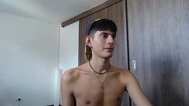 Snapshot of imdavo23 chatting on December 5, 7:11 pm imdavo23 online show from December 5, 7:11 pm