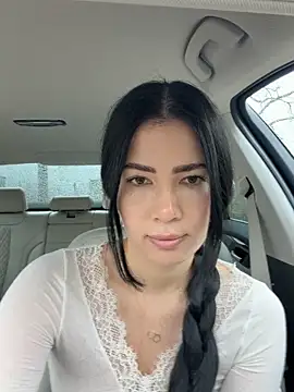 clairewntr online show from March 13, 1:05 pm