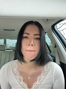 clairewntr online show from March 15, 10:11 am