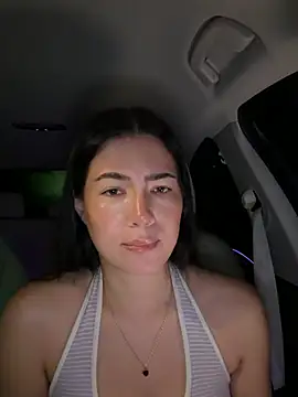 Snapshot of clairewntr chatting on February 5, 8:26 pm clairewntr online show from February 5, 8:26 pm