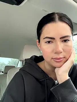 clairewntr online show from October 5, 3:36 pm