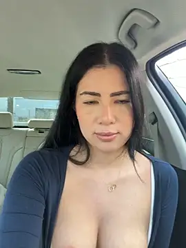 Snapshot of clairewntr chatting on February 28, 10:26 am clairewntr online show from February 28, 10:26 am