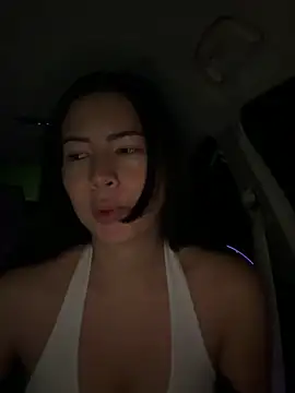 clairewntr online show from December 15, 8:58 pm