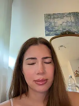 clairewntr online show from June 14, 12:50 pm