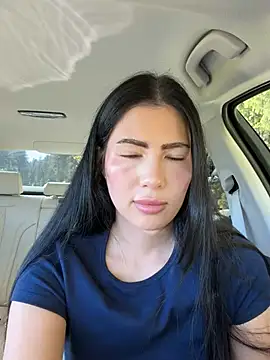 clairewntr online show from April 30, 4:14 pm
