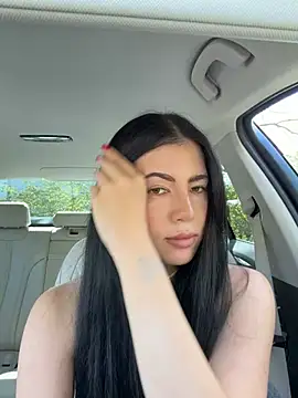 clairewntr online show from April 24, 12:07 pm