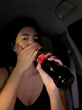 clairewntr online show from December 17, 6:24 pm