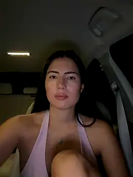 clairewntr online show from November 9, 8:13 pm