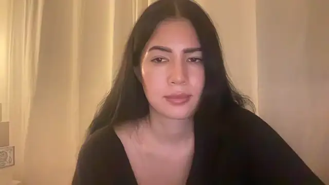 Snapshot of clairewntr chatting on February 21, 10:34 pm clairewntr online show from February 21, 10:34 pm