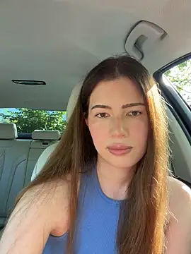 clairewntr online show from May 26, 3:32 pm