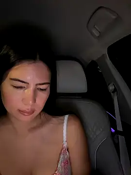 clairewntr online show from November 30, 9:37 pm