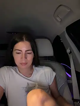 Snapshot of clairewntr chatting on March 1, 10:43 pm clairewntr online show from March 1, 10:43 pm