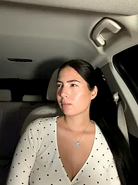 clairewntr online show from October 28, 7:24 pm