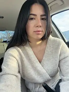 Snapshot of clairewntr chatting on February 1, 9:07 am clairewntr online show from February 1, 9:07 am