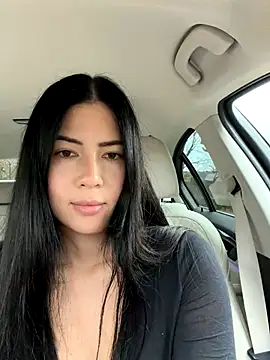 clairewntr online show from December 14, 12:44 pm