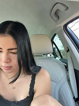 clairewntr online show from March 7, 10:21 am