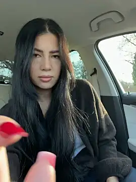 clairewntr online show from January 18, 12:52 pm