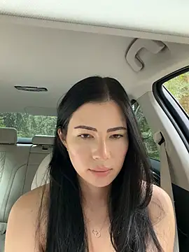 clairewntr online show from May 5, 2:31 pm