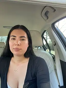 Snapshot of clairewntr chatting on March 4, 1:30 pm clairewntr online show from March 4, 1:30 pm