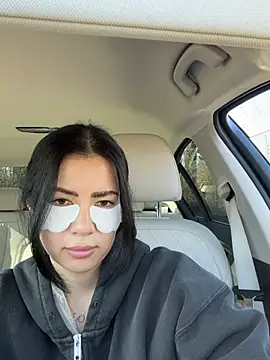 clairewntr online show from March 19, 12:27 pm