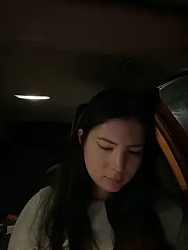clairewntr online show from January 26, 10:13 pm