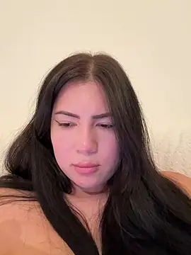 clairewntr online show from March 11, 5:46 pm