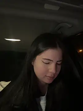 clairewntr online show from March 16, 9:58 pm