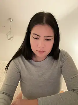 clairewntr online show from January 19, 10:39 pm