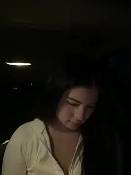 clairewntr online show from February 18, 5:42 pm