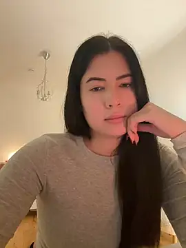 clairewntr online show from January 21, 9:25 pm