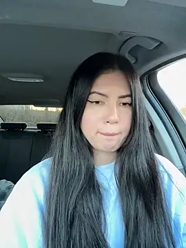 clairewntr online show from March 13, 4:56 pm
