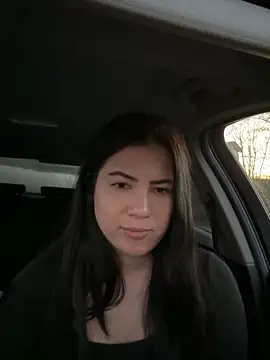 clairewntr online show from March 18, 6:06 pm